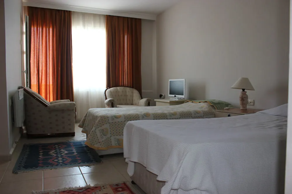 Can Karaburun Hotel Izmir 3*,