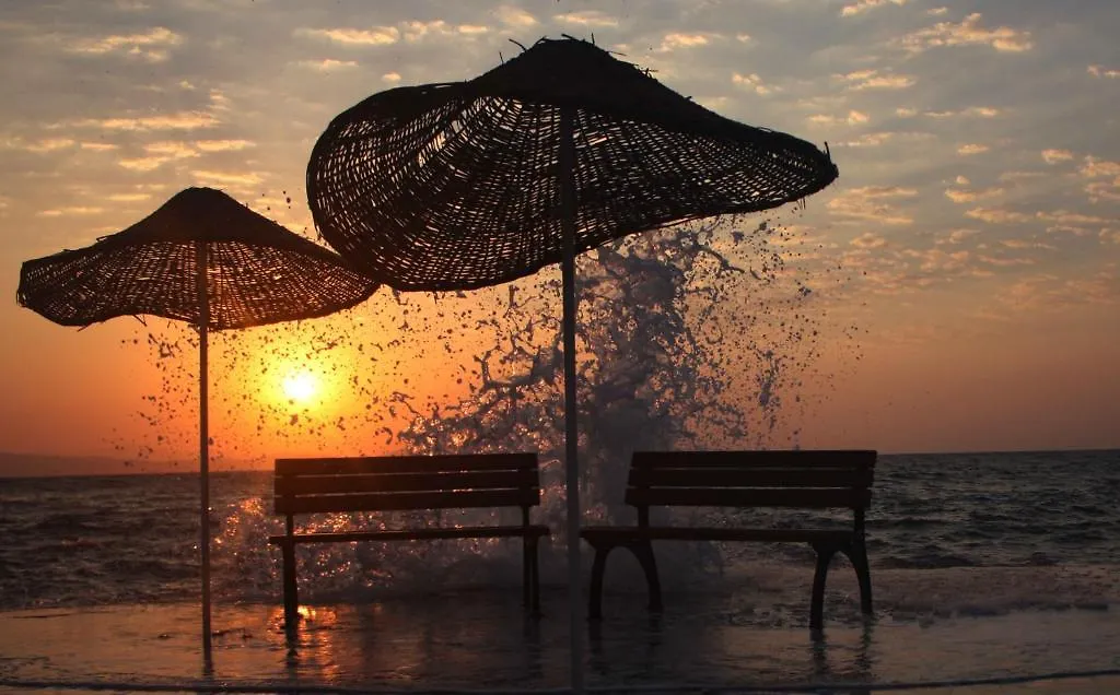 Can Karaburun Hotel Izmir