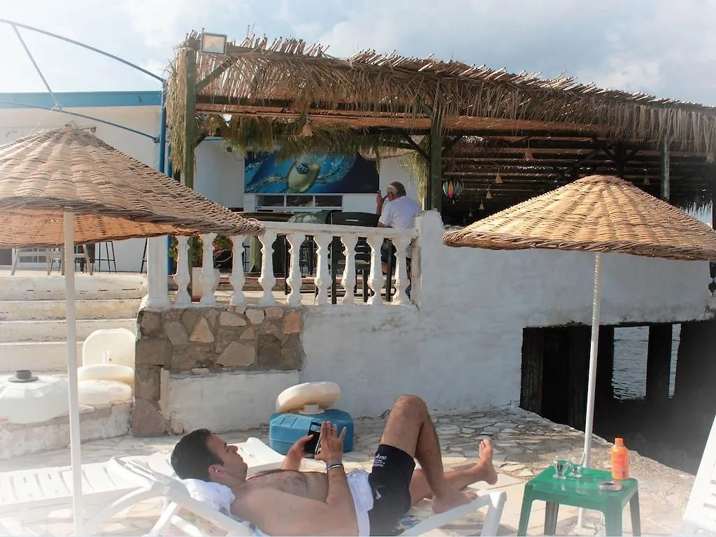 Can Karaburun Hotel Izmir 3*,