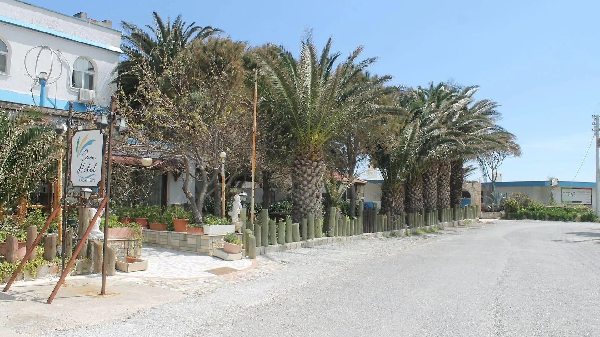 Can Karaburun Hotel Izmir