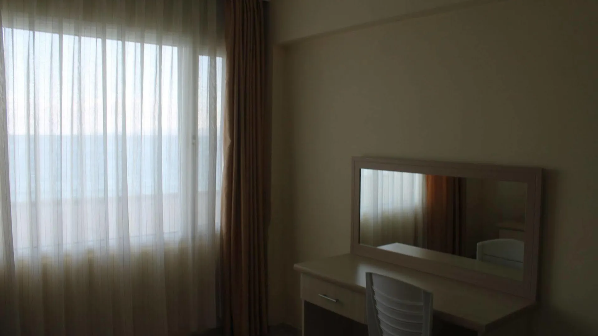 Can Karaburun Hotel Izmir