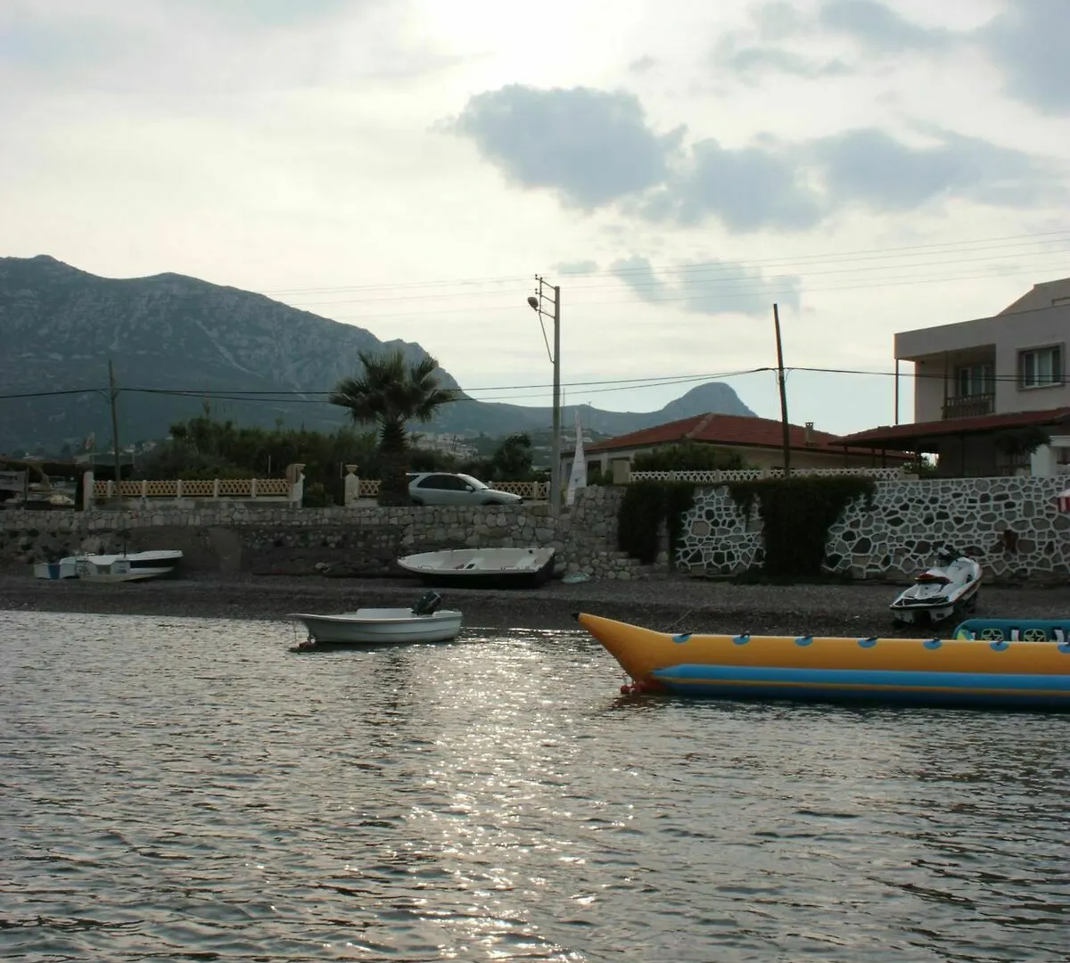 Can Karaburun Hotel Izmir